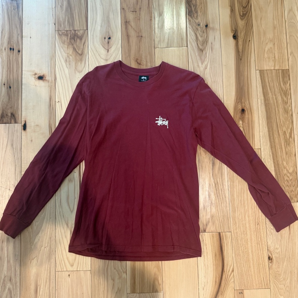 Stüssy Men's Burgundy and Red T-shirt Medium